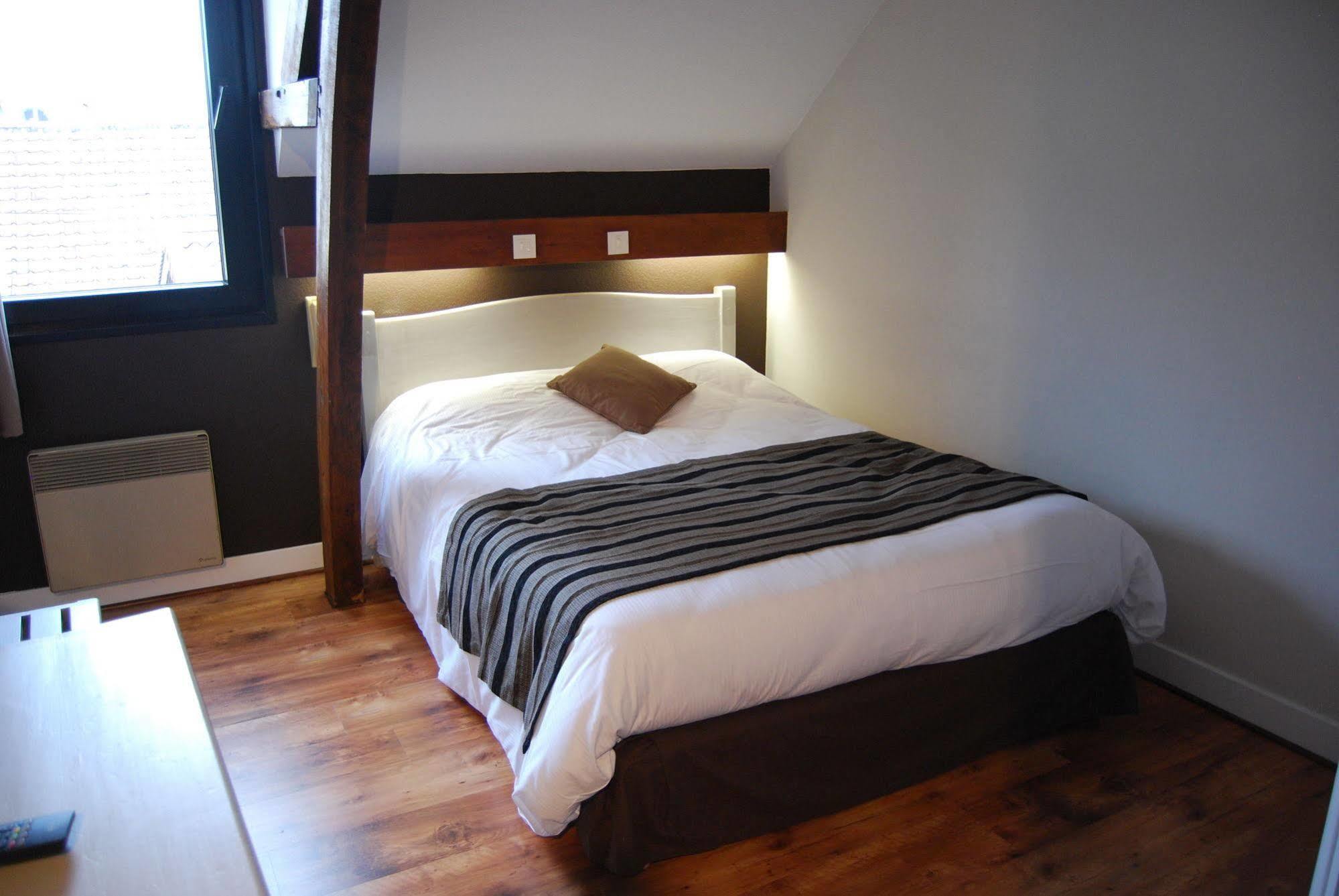 Hotel Caudron Рю Екстериор снимка
